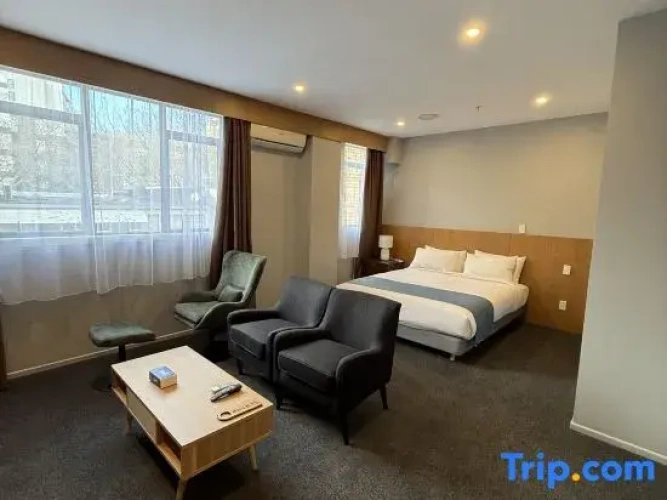 Deluxe Double Suite