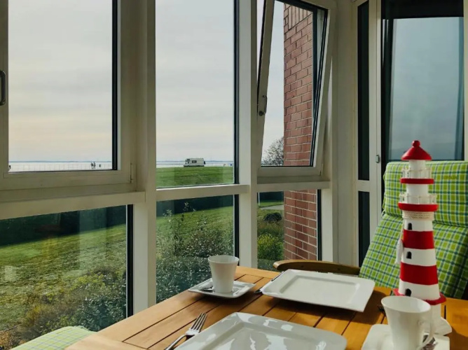 Apartment 12