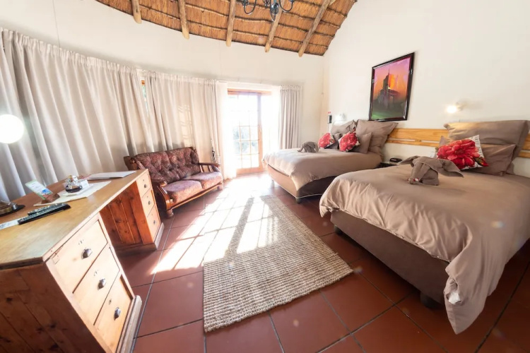 Maclear Manor Guesthouse
