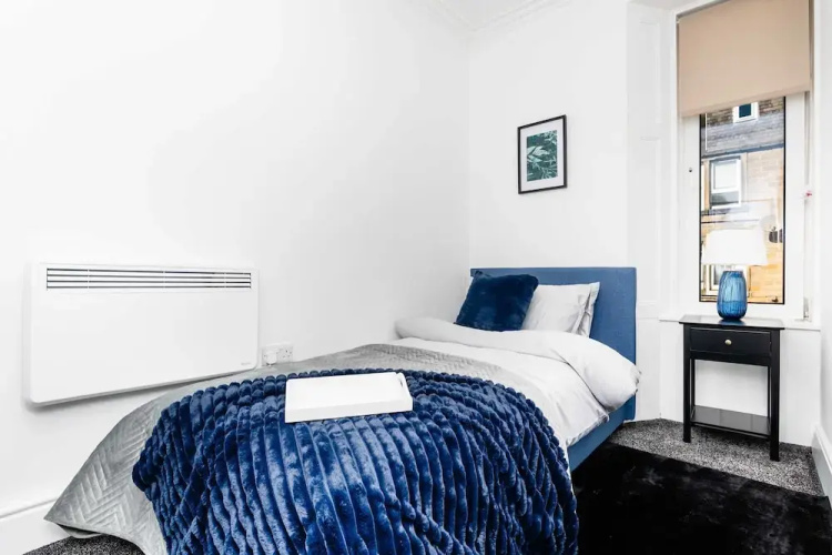2 Bedroom Apartment-free Parking