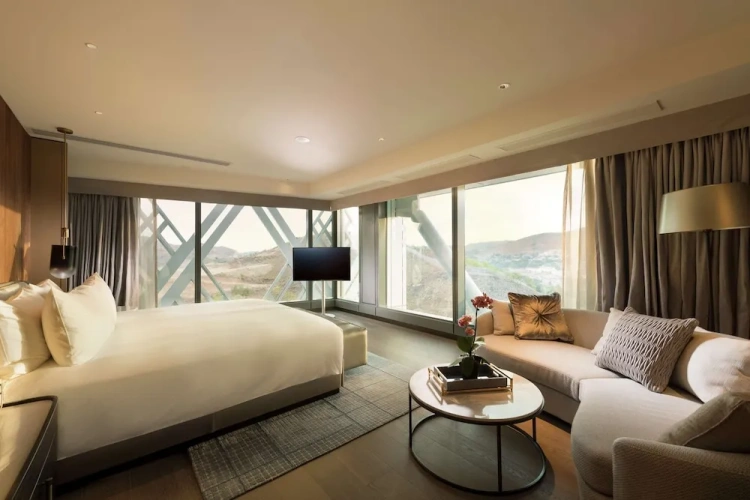 Chairman Double Suite