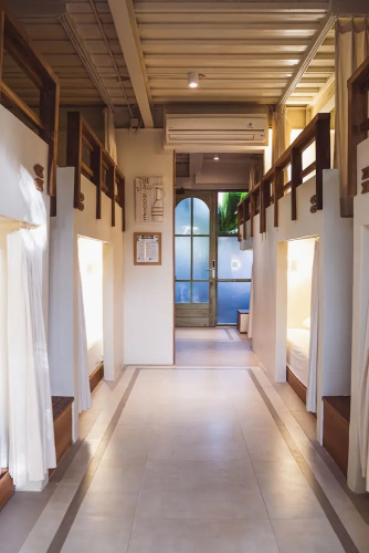 White Penny Hostel
