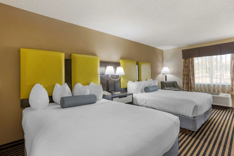 Standard Quadruple room