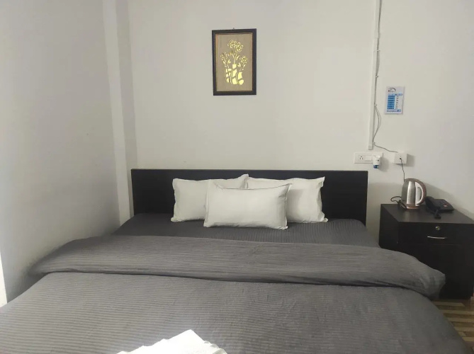 Hotel 7 Eleven