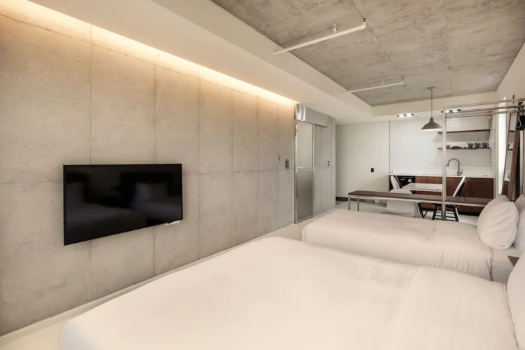 Standard Twin room