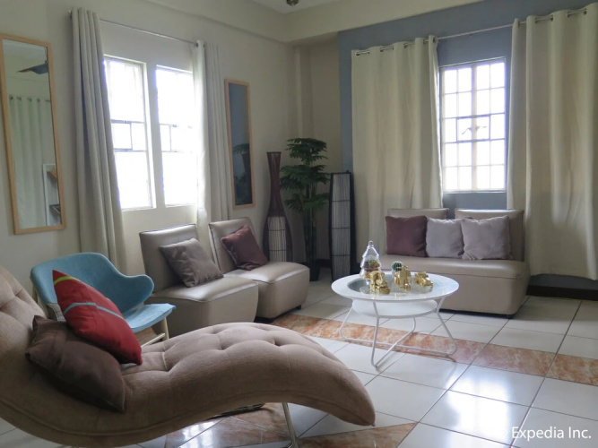 Country Living Hostel