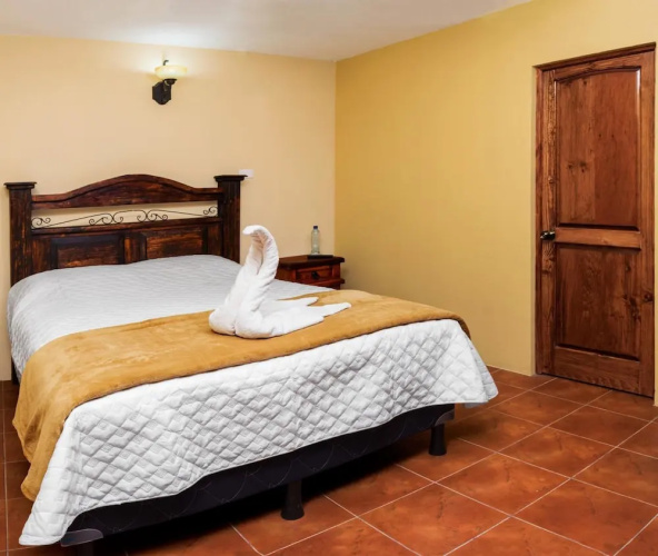 Hotel Uxlanik