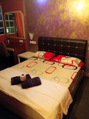 Economy Triple room