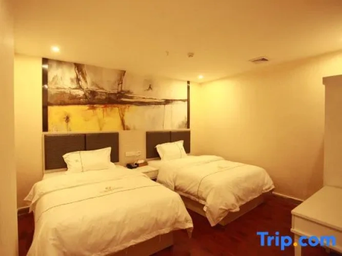 Deluxe Double Family Suite