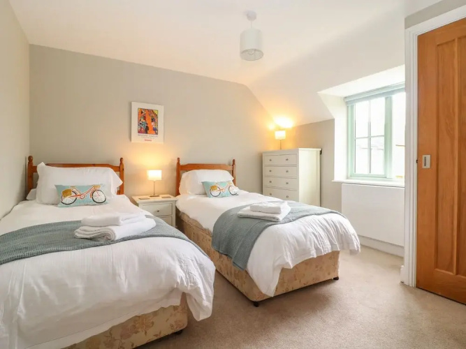 9 Windrush Heights