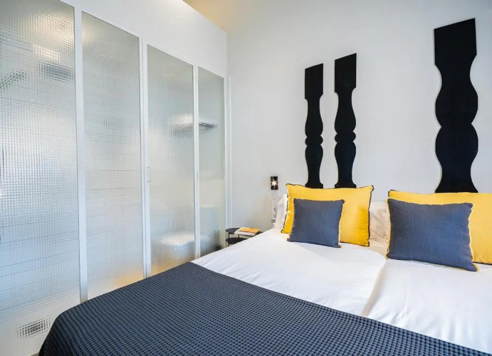 Unic, Turisme D'interior.