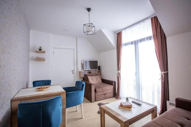 Apartments View Dvori E25