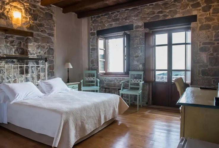 Xemoni Hotel