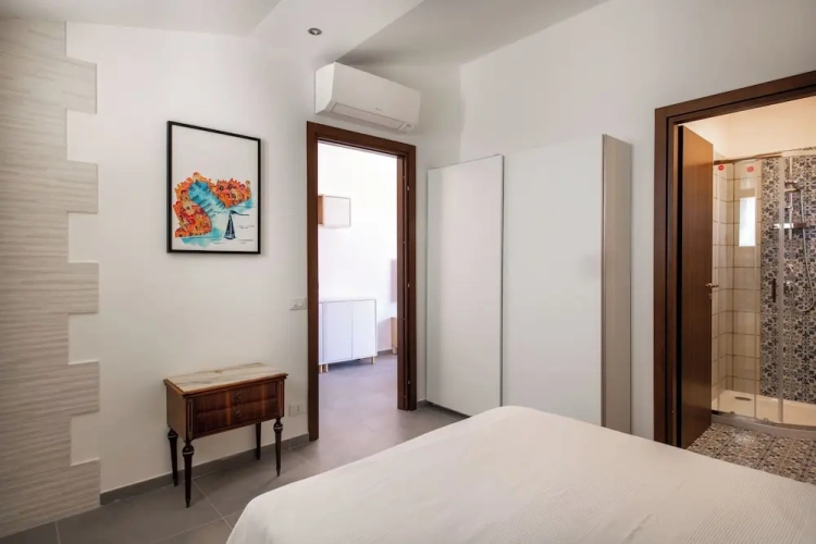 Apartment with balcony