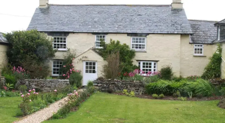 Higher Tresmorn Farm