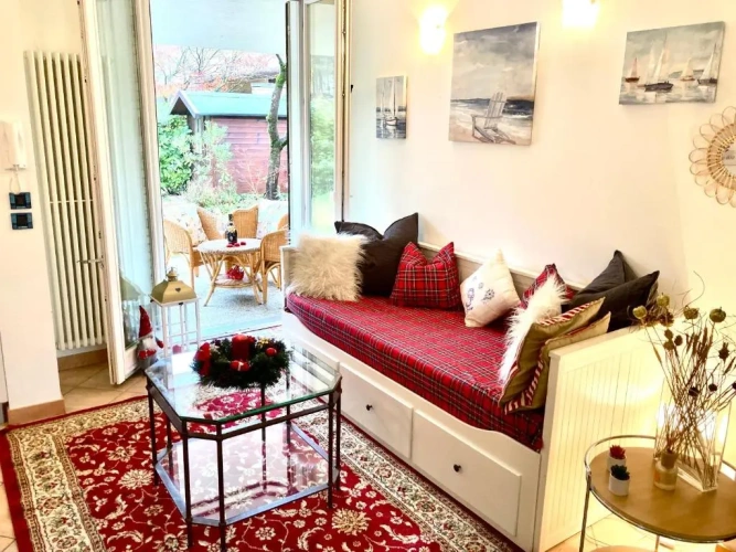 2 Bedrooms Apartment
