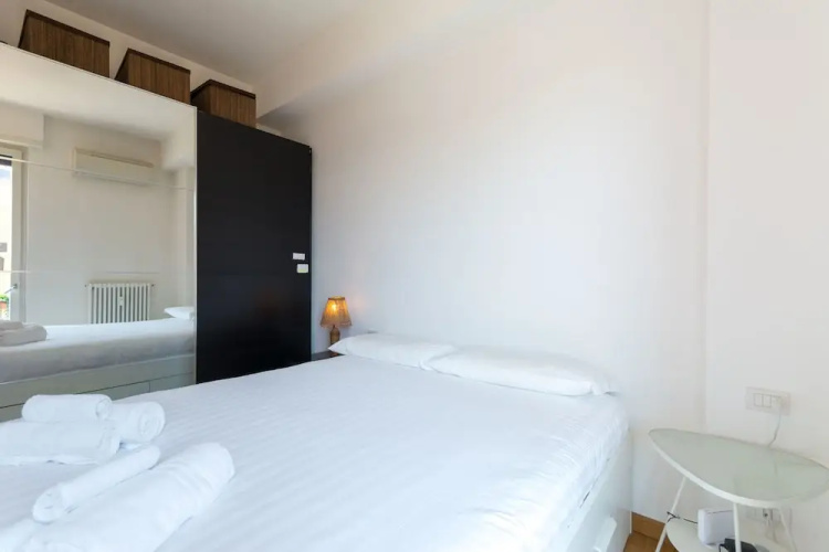 Navigli 6A Apartment