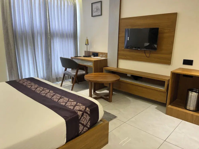 Hotel Royal Empire