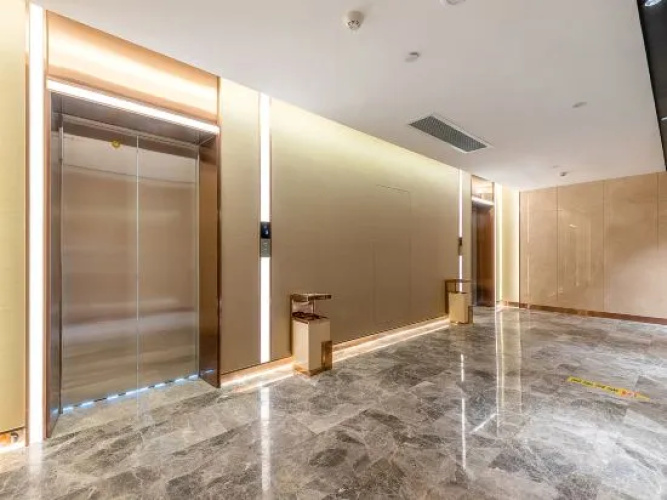 Lavande Hotel (Sihui High-tech Development Zone Dawang Plaza)