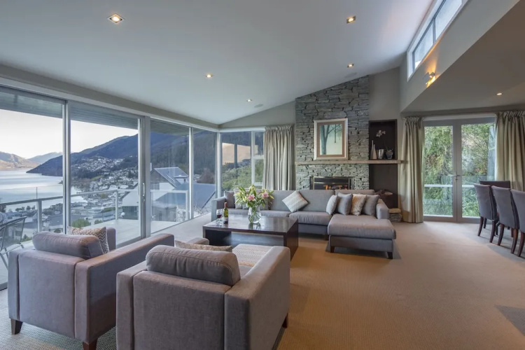 Remarkable Location – Queenstown