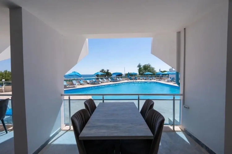 Standard room with balcony and with sea view