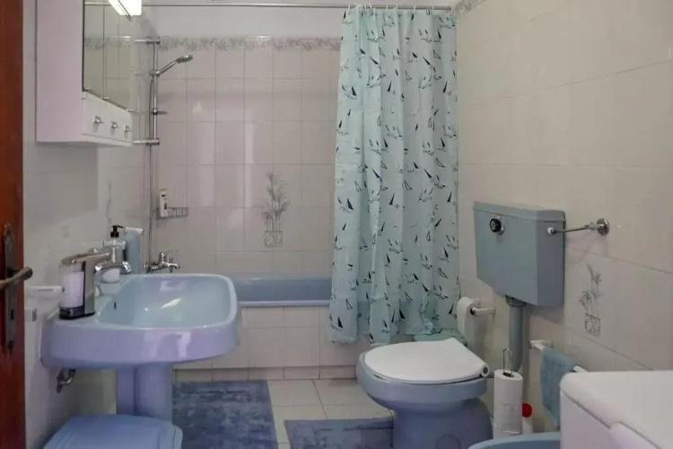 Studio Apartment with Sea View & Fibre Internet