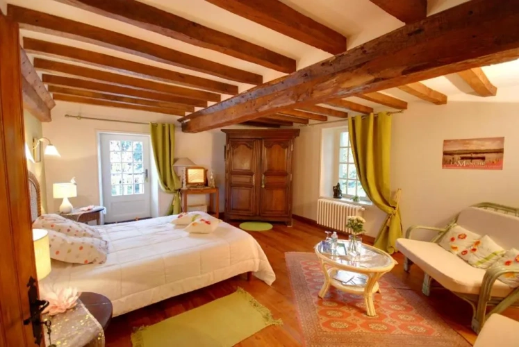 2 Bedrooms Double Suite