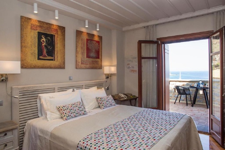 Superior Double room with balcony and with sea view