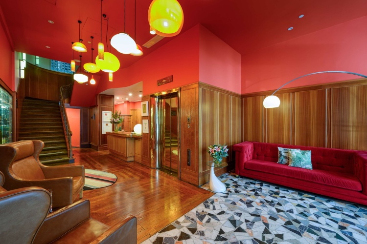 Hotel DeBrett