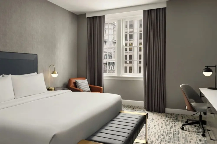 Superior Double room with city view