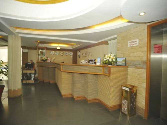 Silver Swan Hotel