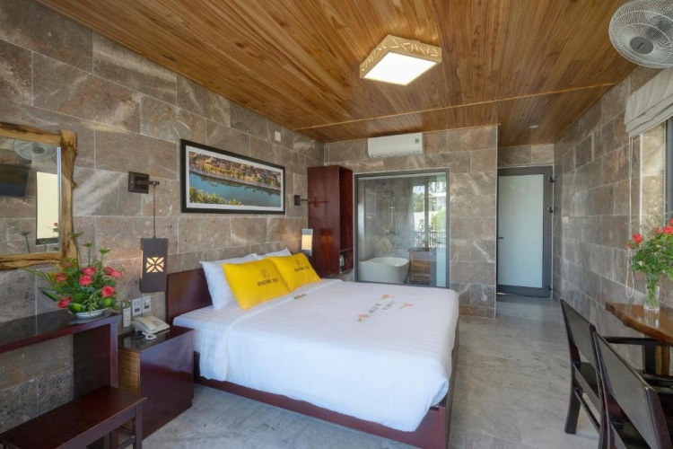 Deluxe Double room with balcony