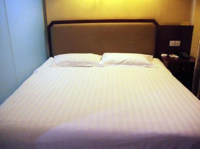Urumqi Xinwanxing Hotel
