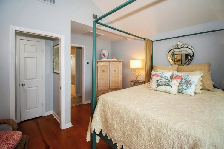 708 Ocean Cottage