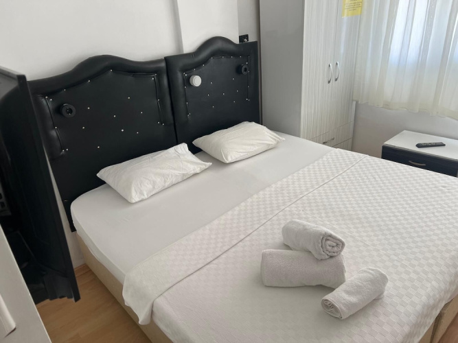 Merkez Pansiyon Sarımsaklı