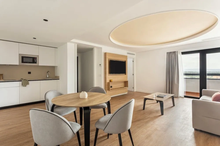 1 Bedroom Deluxe Apartment with balcony