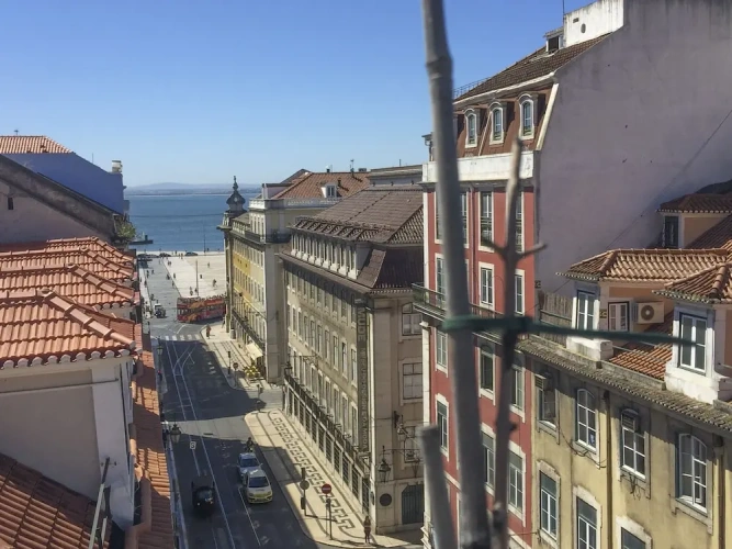 2 Bedrooms Apartment with balcony and with river view