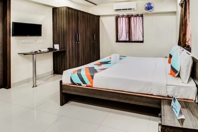 FabHotel Royal Inn
