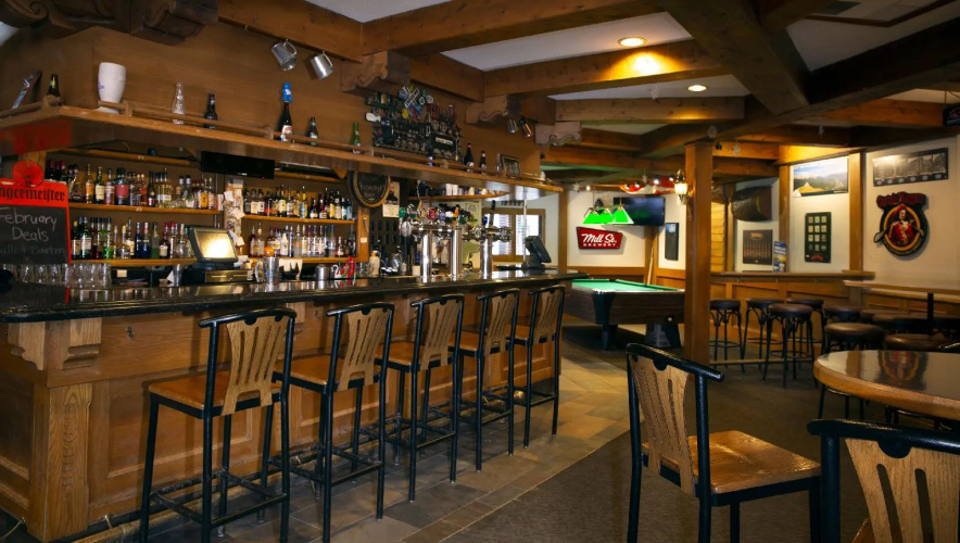 Whistlers Inn photo 14