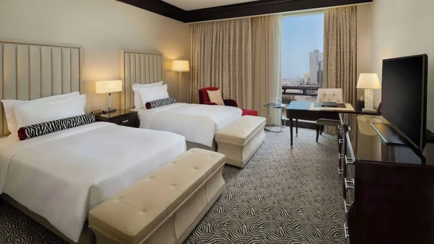 Deluxe Twin room with city view