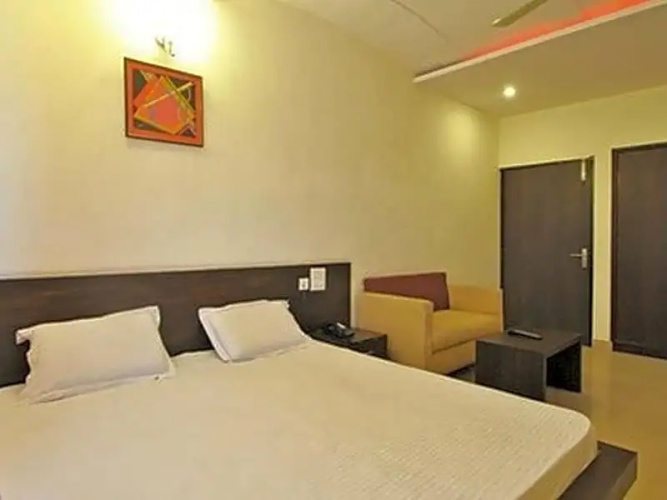 Classic 7 Hotel and Restaurant