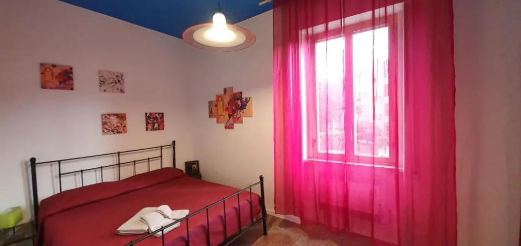 2 bed flat Centre & Stadio free parking