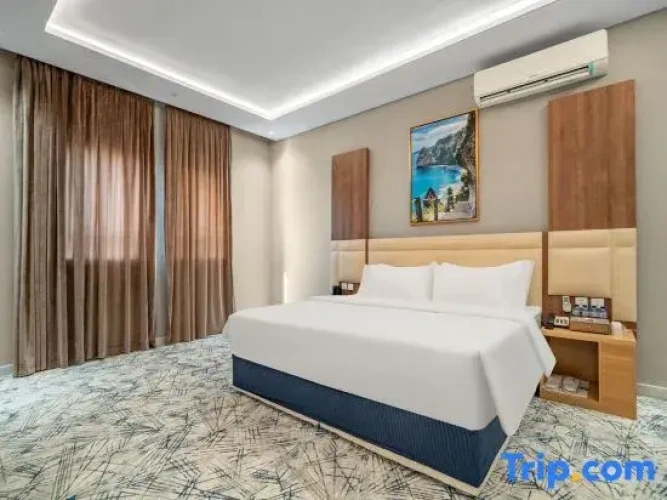 Deluxe Suite