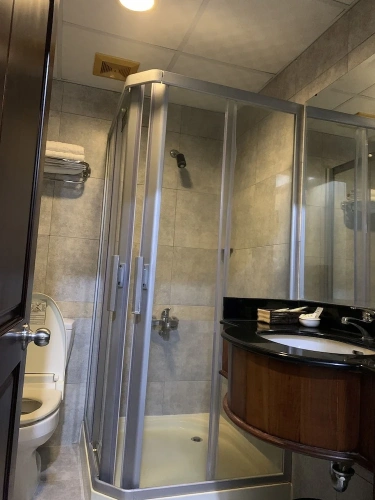Deluxe Double room with partial ocean view