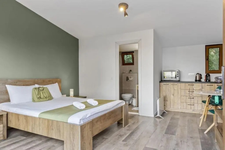 Silver Bungalow