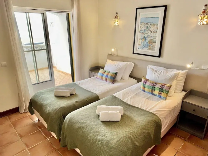 Charming Apartment Near Atlantic Ocean