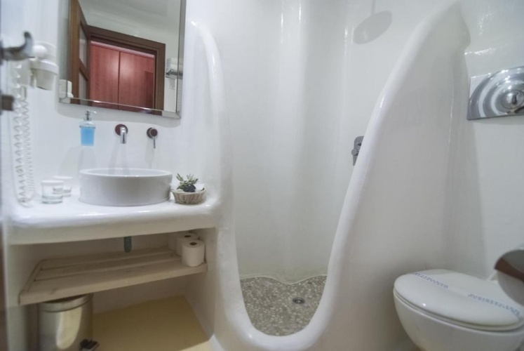 Economy Double Basement room