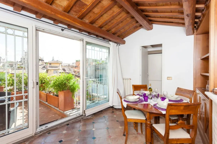 Banchi Nuovi House