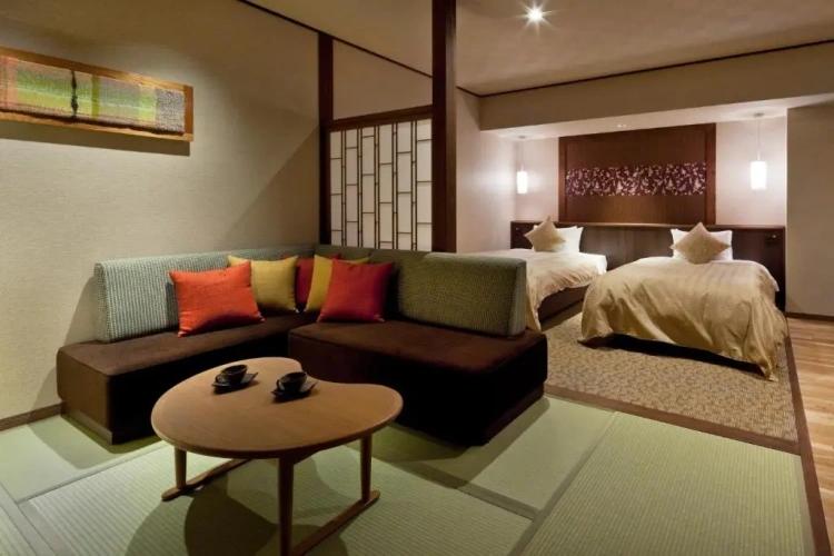 Standard Twin room with river view