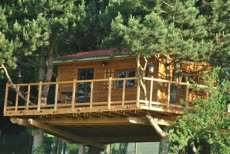 Cabane Perchée L'Etournelle